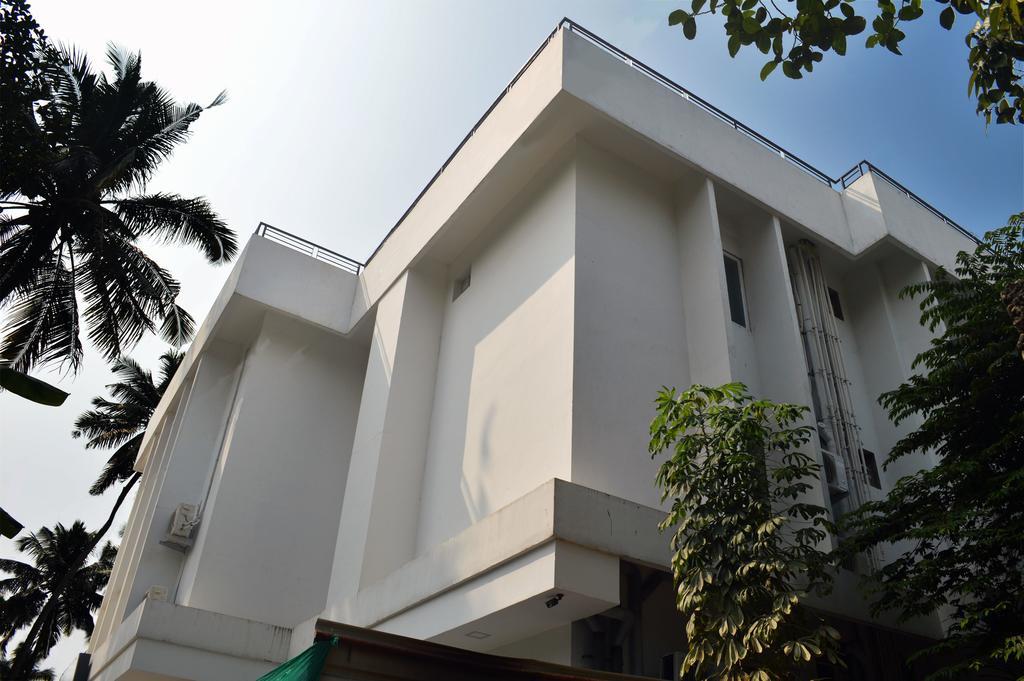 Laals Inn Kochi Exterior photo